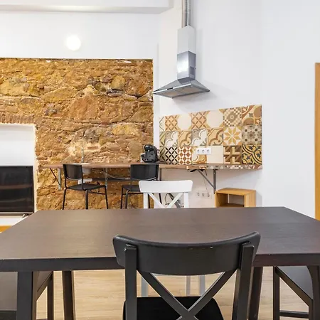 Brand New Pl Espana Sants Fira 2024 Built, Aplus, Aircon & Heating, Gigabit Wifi, Parking